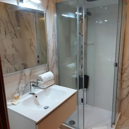 Posta 77 فندق 4*