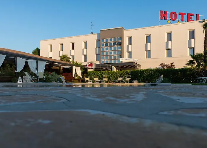 Posta 77 Ξενοδοχείο San Giorgio In Bosco