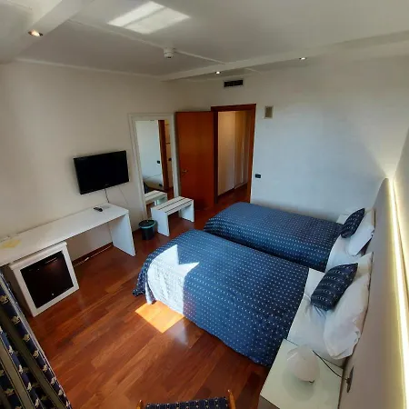 Posta 77 Hotel 4*