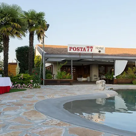 Отель Posta 77 4*